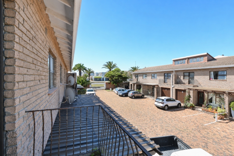 3 Bedroom Property for Sale in Waves Edge Western Cape